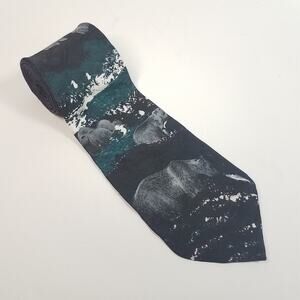 Vintage Wembley Tie Endangered Species Bears Mens 100% Silk 4" x 56"